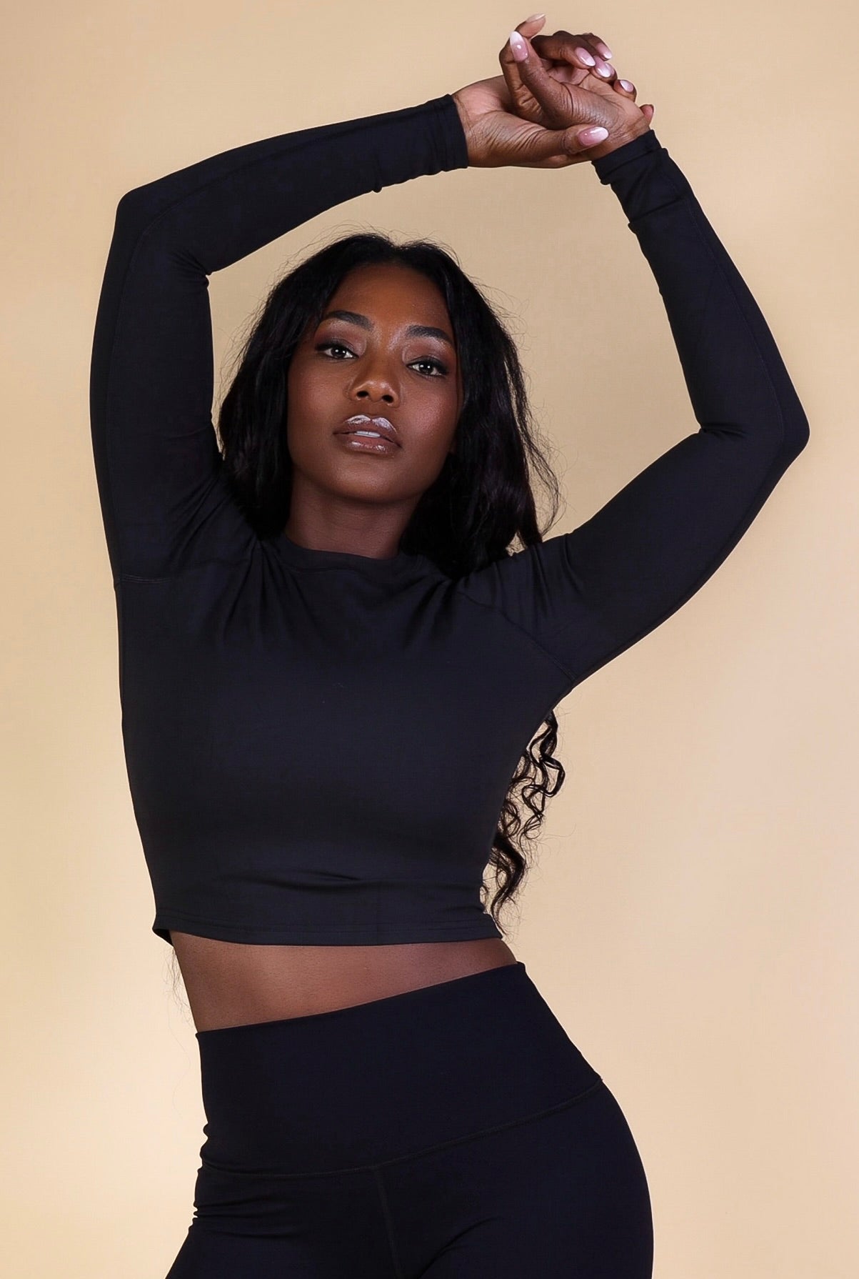 Vital Long Sleeve Crop Top - Black